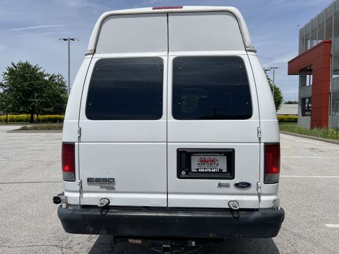 Used 2013 Ford E-250 and Econoline 250 Extended w/ PWR Group RWD image 6