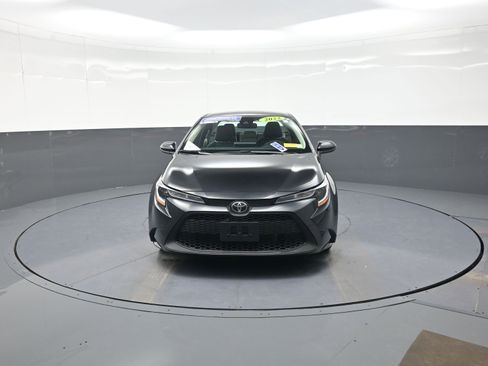 Used 2022 Toyota Corolla LE image 8