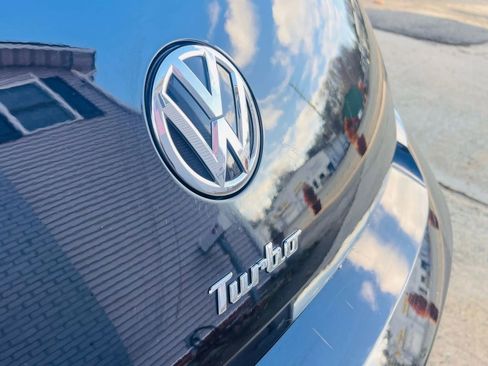 Used 2013 Volkswagen Beetle Turbo image 13