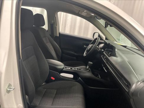 Used 2025 Honda HR-V LX image 11