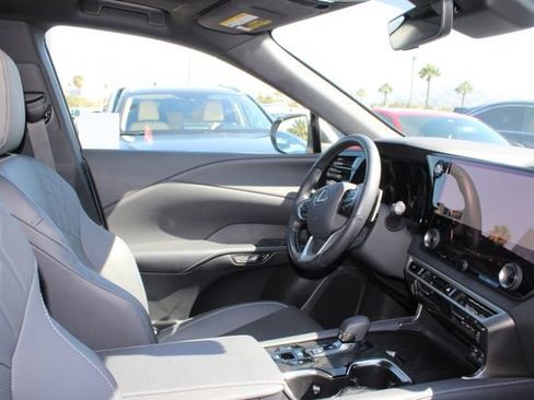 Certified 2025 Lexus RX 350 Premium w/ Accessory Package (K3) FWD image 5