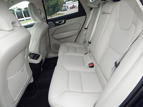 New 2026 Volvo XC60 B5 Ultra w/ Climate Package image 13