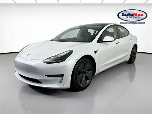Used 2023 Tesla Model 3 Standard Range image 5