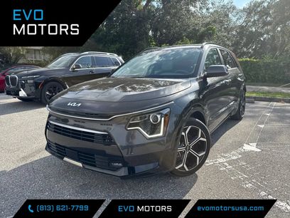 Used 2023 Kia Niro EX Touring