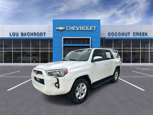 Used 2024 Toyota 4Runner SR5 image 4