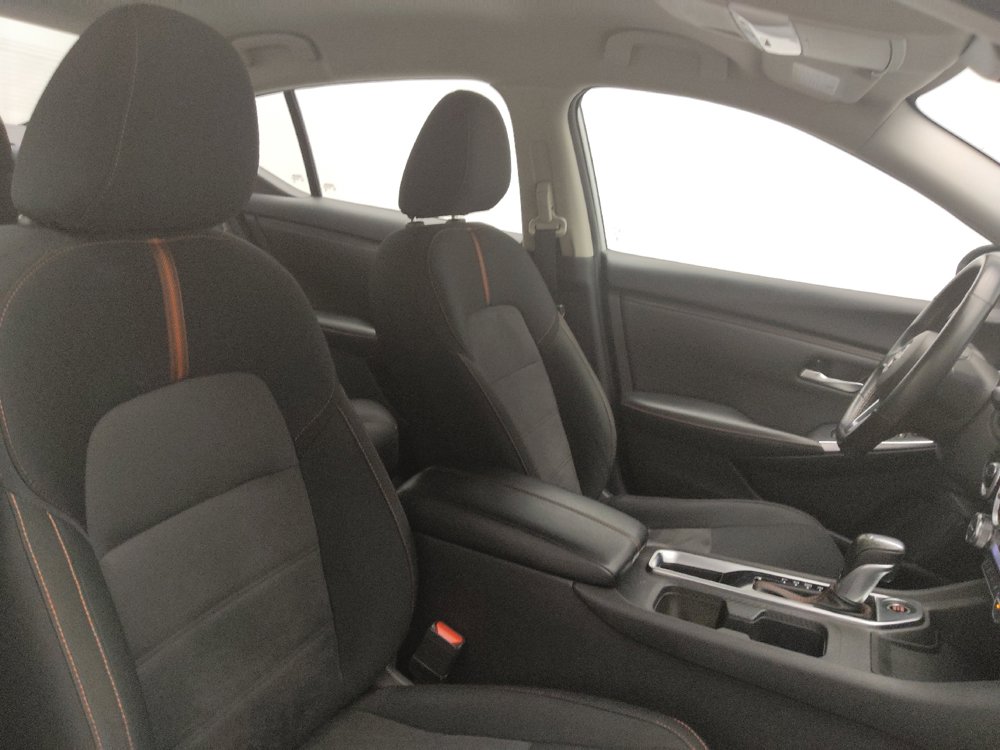 Used 2025 Nissan Sentra SR FWD image 21