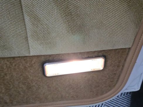 Used 1990 Dodge Grand Caravan LE image 54