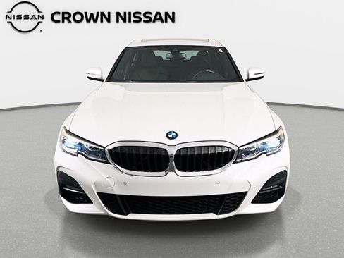 Used 2020 BMW 330i Sedan w/ M Sport Package RWD image 2