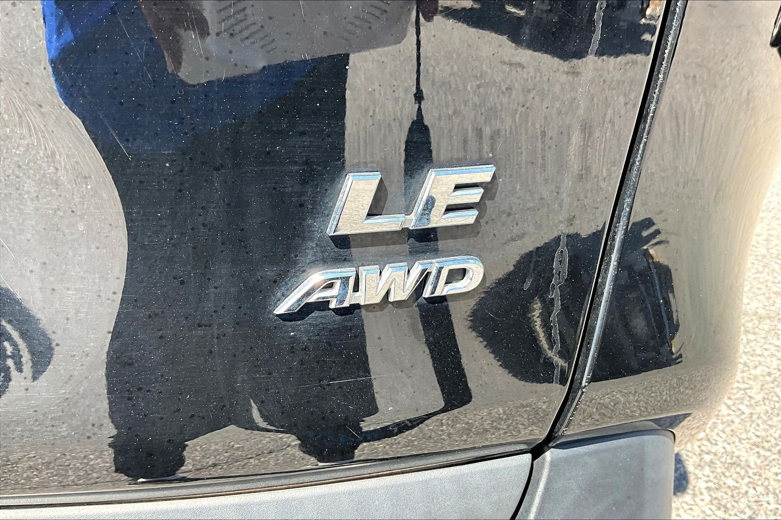 Used 2023 Toyota RAV4 LE AWD/4WD image 22