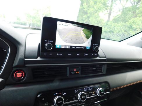 Used 2025 Honda Pilot Sport image 10
