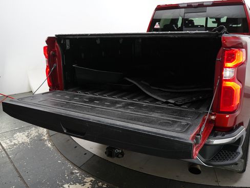 Used 2021 Chevrolet Silverado 2500 LTZ w/ LTZ Premium Package AWD/4WD image 9