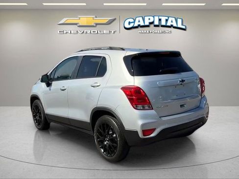 Used 2022 Chevrolet Trax LT w/ Sport Edition AWD/4WD image 3