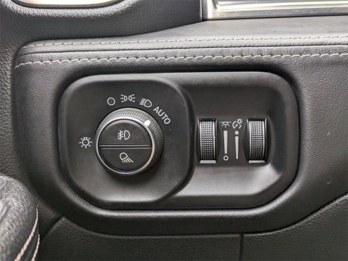 Used 2019 RAM 2500 Limited image 28