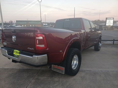 Used 2024 RAM 3500 Limited w/ Towing Technology Group image 2