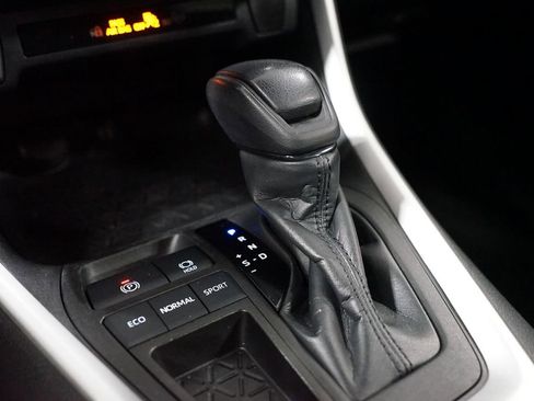 Certified 2023 Toyota RAV4 LE image 21