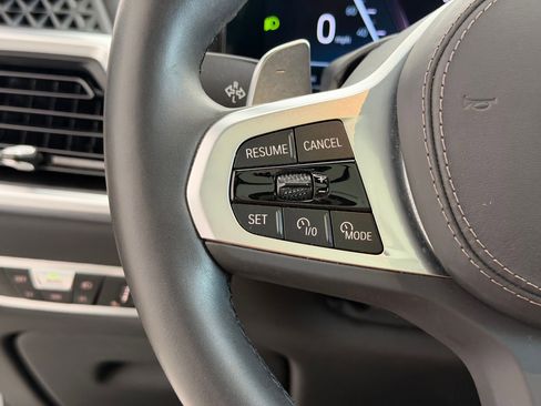 Certified 2023 BMW X7 xDrive40i w/ M Sport Package image 18