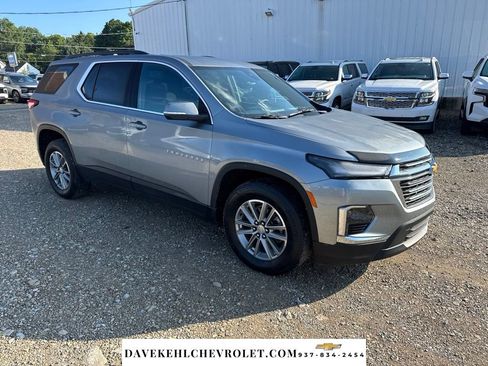 Used 2023 Chevrolet Traverse LT AWD/4WD image 7