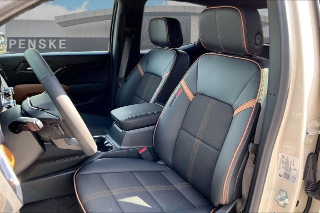 New 2026 GMC Canyon AT4 AWD/4WD image 10