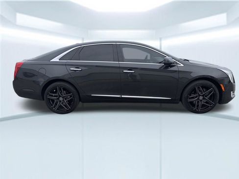 Used 2013 Cadillac XTS Platinum image 4