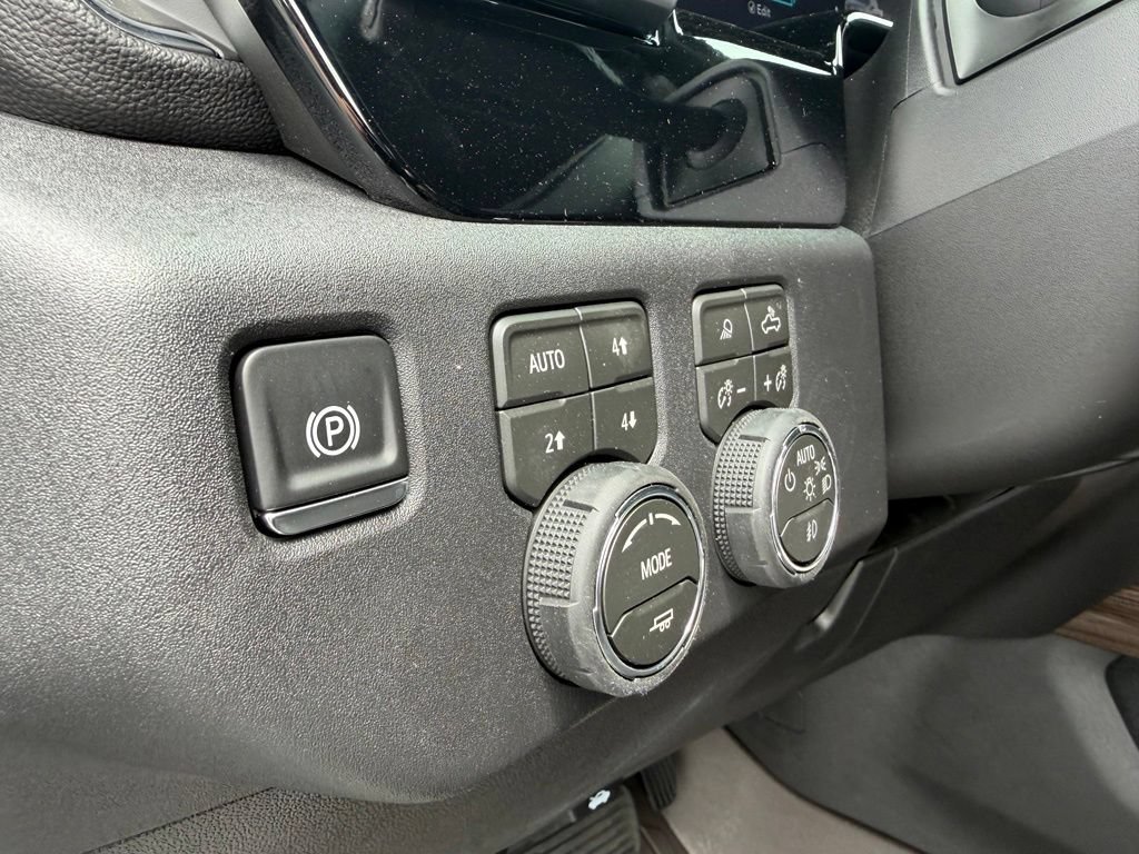 New 2026 Chevrolet Silverado 1500 RST w/ RST All Star Premium Package AWD/4WD image 8