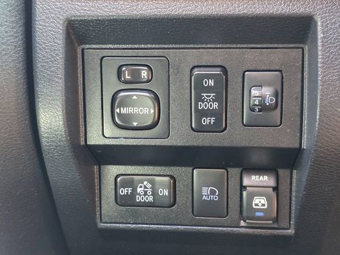 Used 2019 Toyota Tundra SR5 w/ TRD Sport Package AWD/4WD image 51