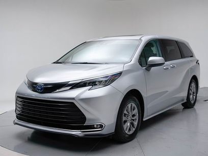 Used 2024 Toyota Sienna XLE
