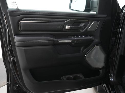 Used 2020 RAM 1500 Limited w/ Black Appearance Package AWD/4WD image 22