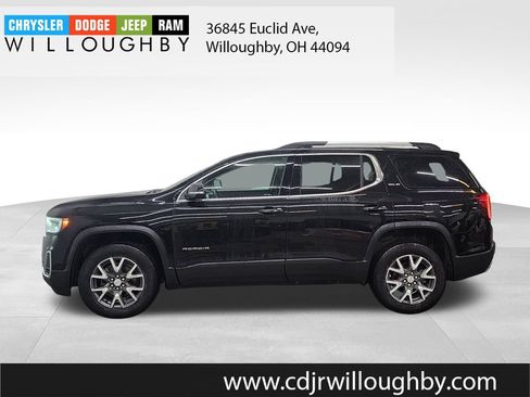 Used 2023 GMC Acadia SLE w/ Driver Convenience Package image 5