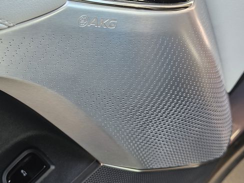 New 2025 Cadillac Lyriq Luxury image 22