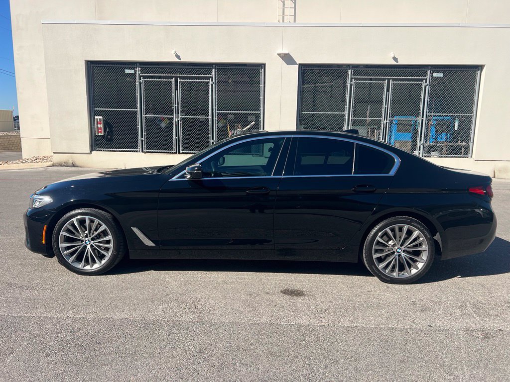 Certified 2023 BMW 530i w/ Convenience Package RWD image 4