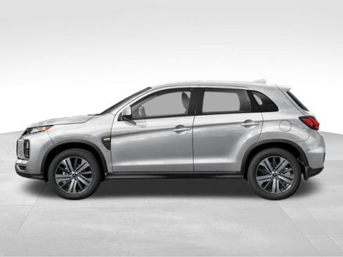 Used 2025 Mitsubishi Outlander Sport ES AWD/4WD image 3