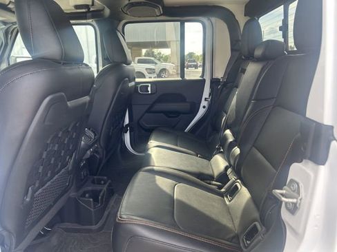 Used 2023 Jeep Gladiator Mojave w/ Cold Weather Group image 5