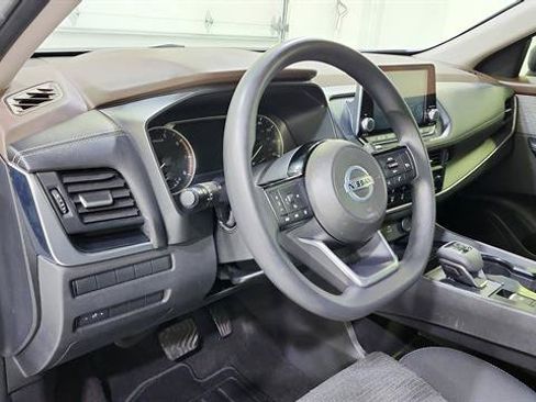 Used 2021 Nissan Rogue S FWD image 10