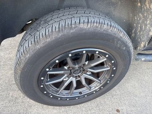 Used 2016 RAM 1500 Sport w/ Black Ram 1500 Sport Group image 10