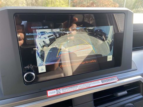 Used 2025 Toyota 4Runner TRD Off-Road image 21