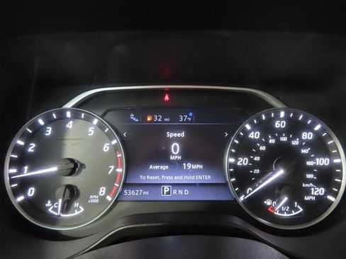 Used 2022 Nissan Titan SV RWD image 20