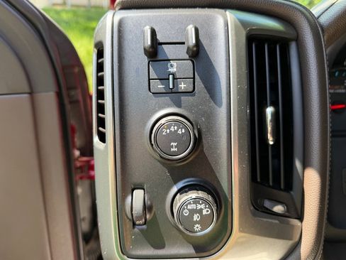 Used 2019 Chevrolet Silverado 2500 LTZ w/ Duramax Plus Package AWD/4WD image 18