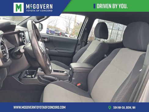 Used 2021 Toyota Tacoma TRD Sport image 14