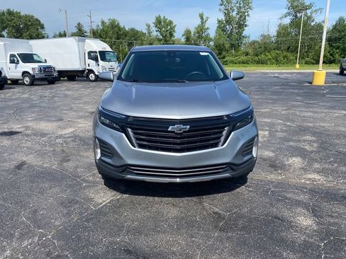 Used 2024 Chevrolet Equinox LT w/ LPO, Floor Liner Package FWD image 13