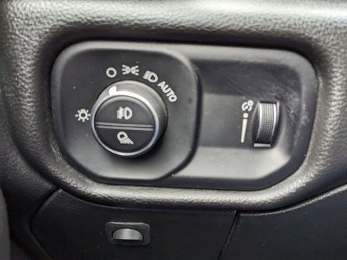 Used 2022 RAM 2500 Tradesman w/ Chrome Appearance Group image 42