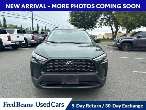 Certified 2022 Toyota Corolla Cross LE w/ Moonroof Package AWD/4WD image 9