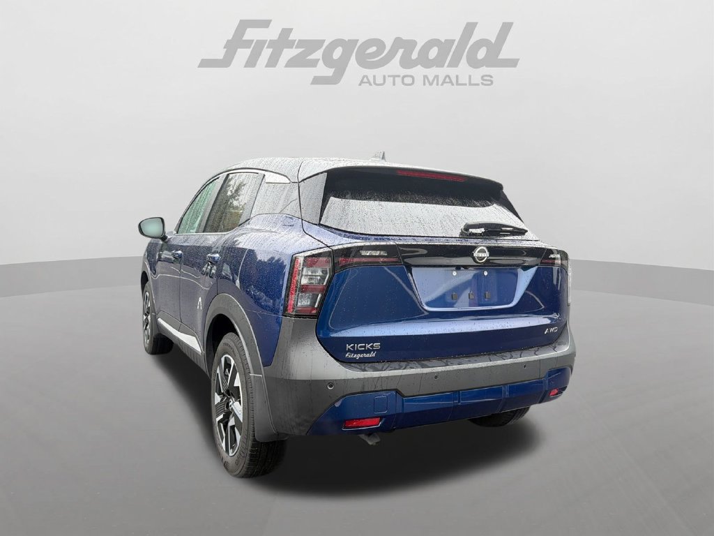 Used 2025 Nissan Kicks SV w/ Illumination Package AWD/4WD image 9