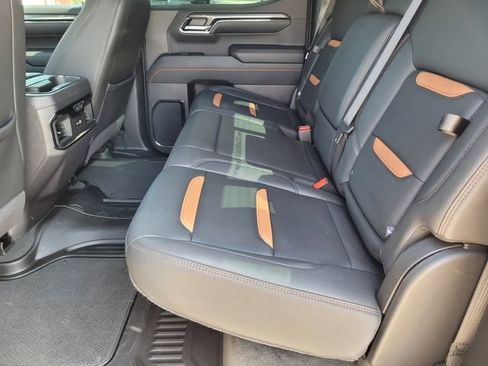 Used 2024 GMC Sierra 1500 AT4 w/ Technology Package image 24
