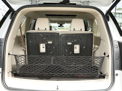 Used 2023 GMC Acadia Denali w/ Denali Technology Package FWD image 31