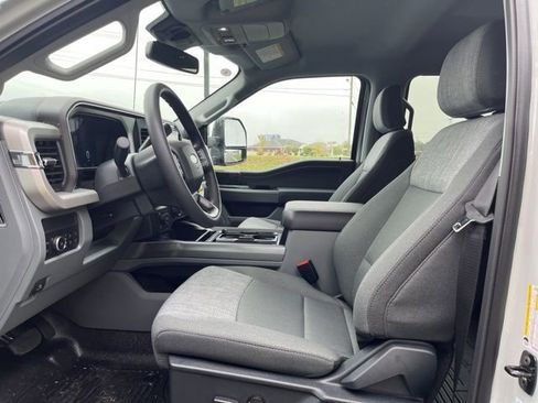 New 2026 Ford F250 XLT w/ XLT Premium Package AWD/4WD image 10
