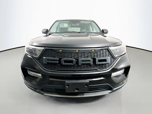 Used 2021 Ford Explorer XLT w/ Equipment Group 202A AWD/4WD image 2