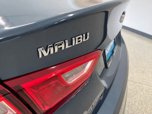 Used 2025 Chevrolet Malibu LT image 11