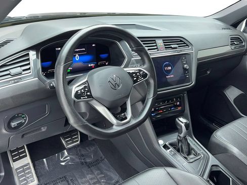 Used 2022 Volkswagen Tiguan SE R-Line FWD image 23