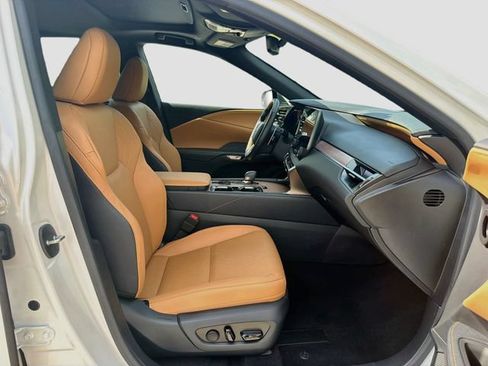 Used 2025 Lexus RX 350 Premium Plus w/ Accessory Package (Z1) FWD image 16