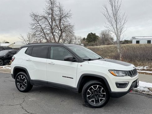 Used 2021 Jeep Compass Trailhawk image 2